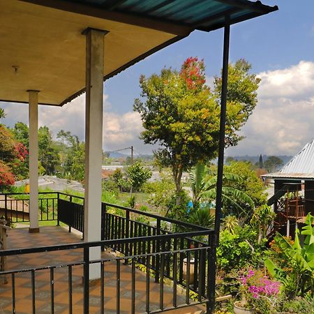 Dajan Buyan Homestay Bedugul  Exteriör bild